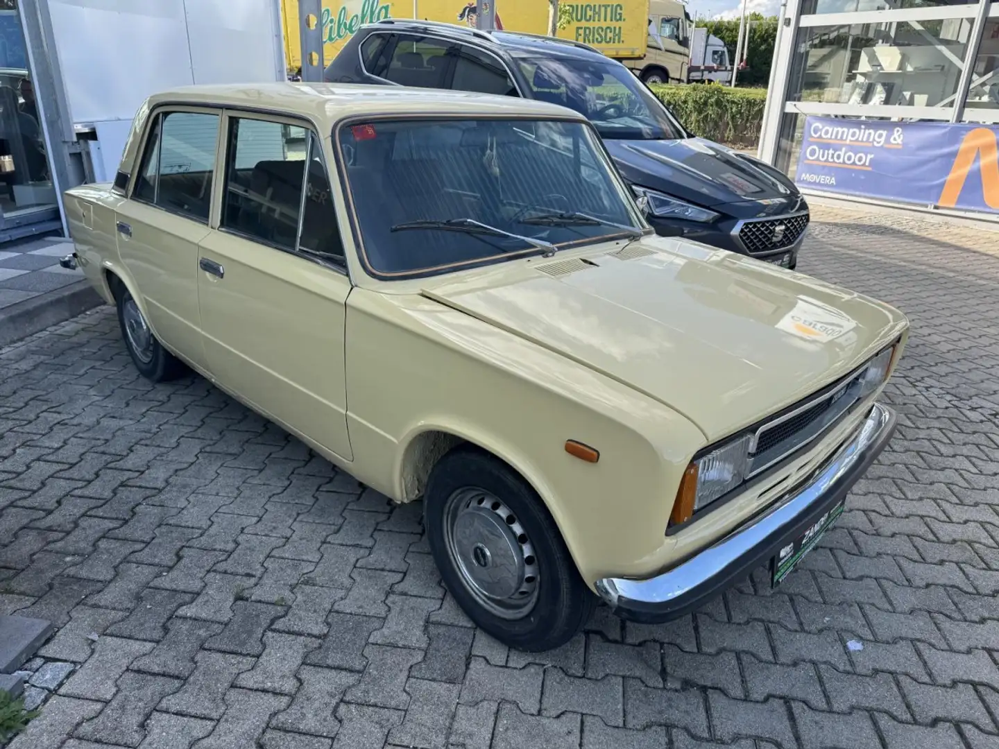 SEAT 124 Especial 1430 H-Kennzeichen Geel - 1