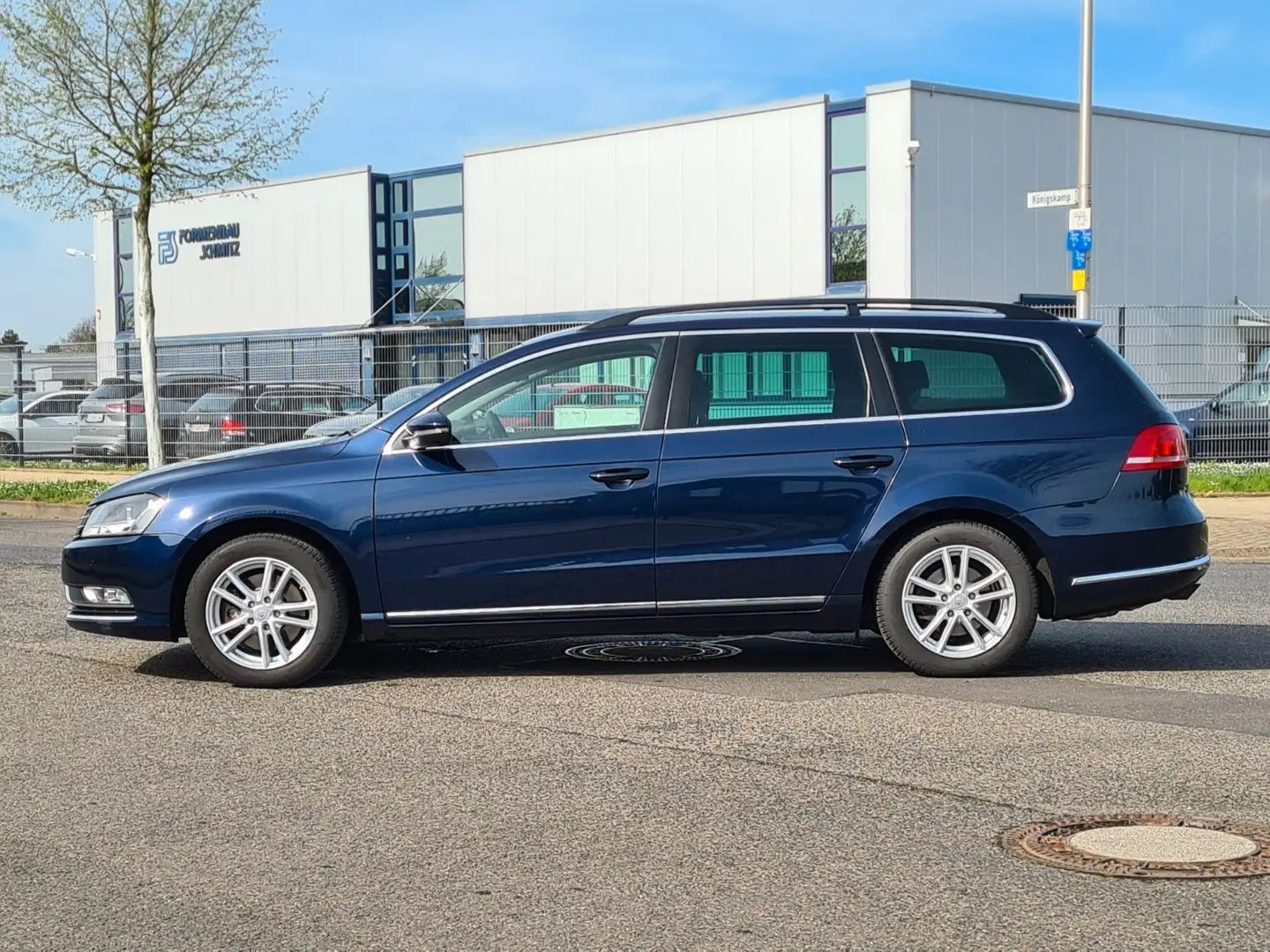 Volkswagen Passat Variant Comfortline BlueMotion*Autom.*Nav Blau - 2