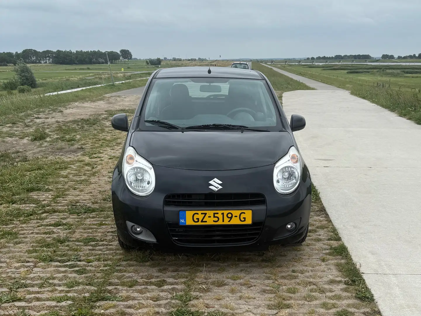 Suzuki Alto Alto 1.0 Comfort Plus Noir - 1
