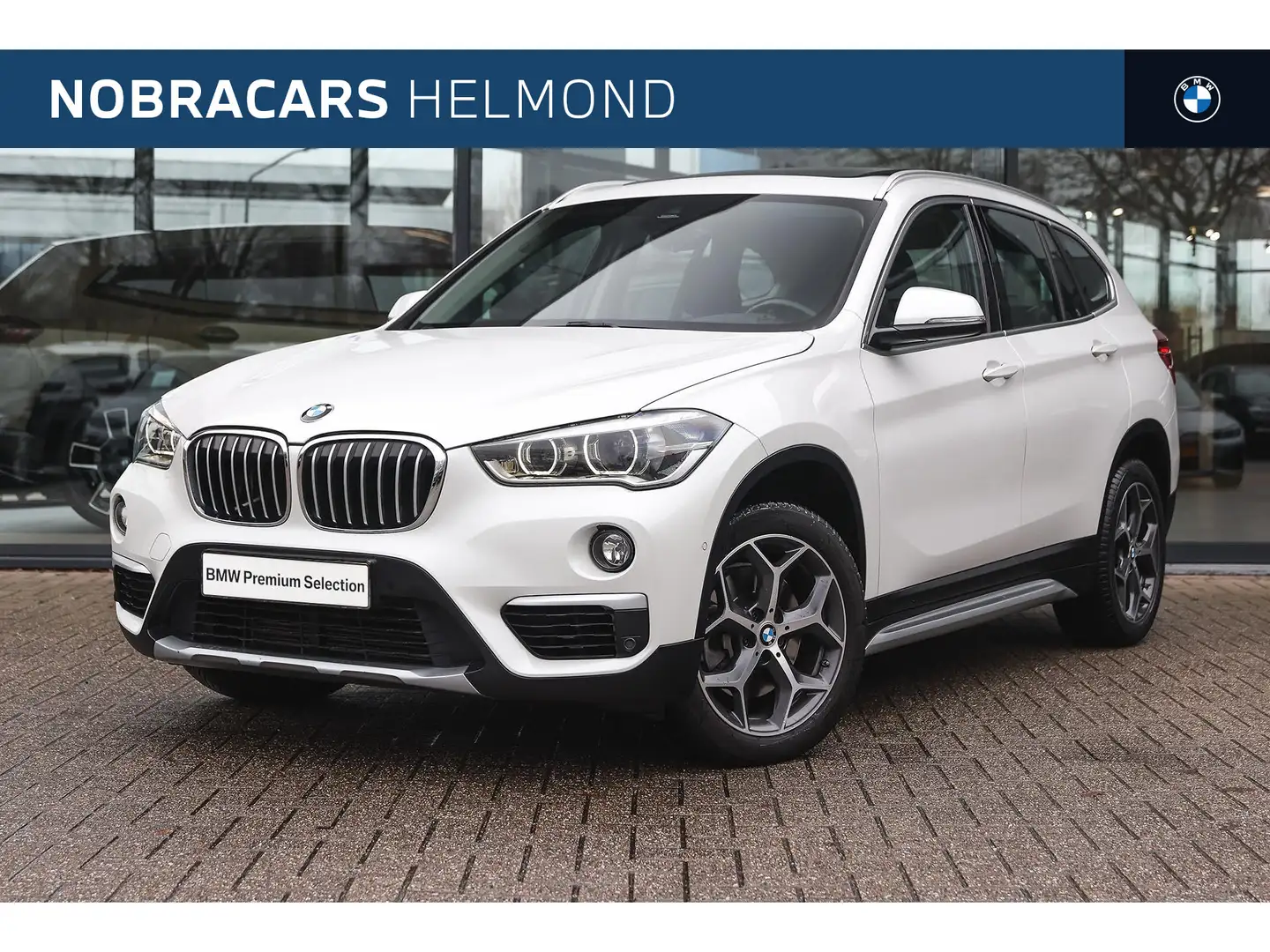 BMW X1 sDrive20i High Executive xLine Automaat / Panorama Blanc - 1