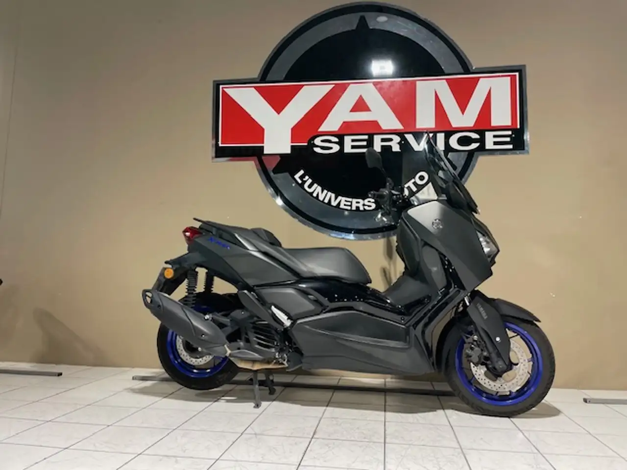 Yamaha X-Max 125