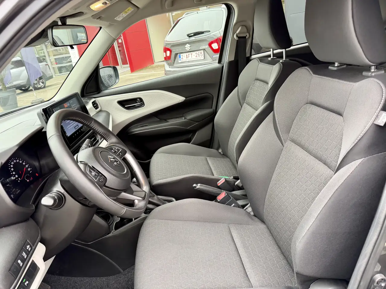 Suzuki Swift 2025 — фото 13
