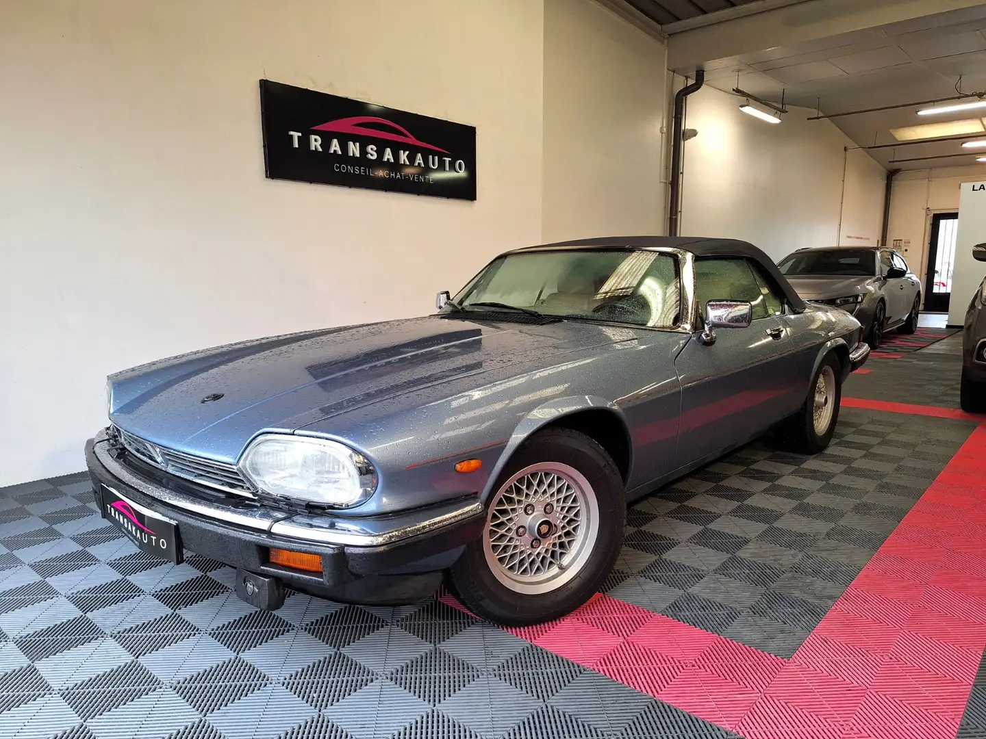 Jaguar XJSC XJS-C V12 A Gris - 1