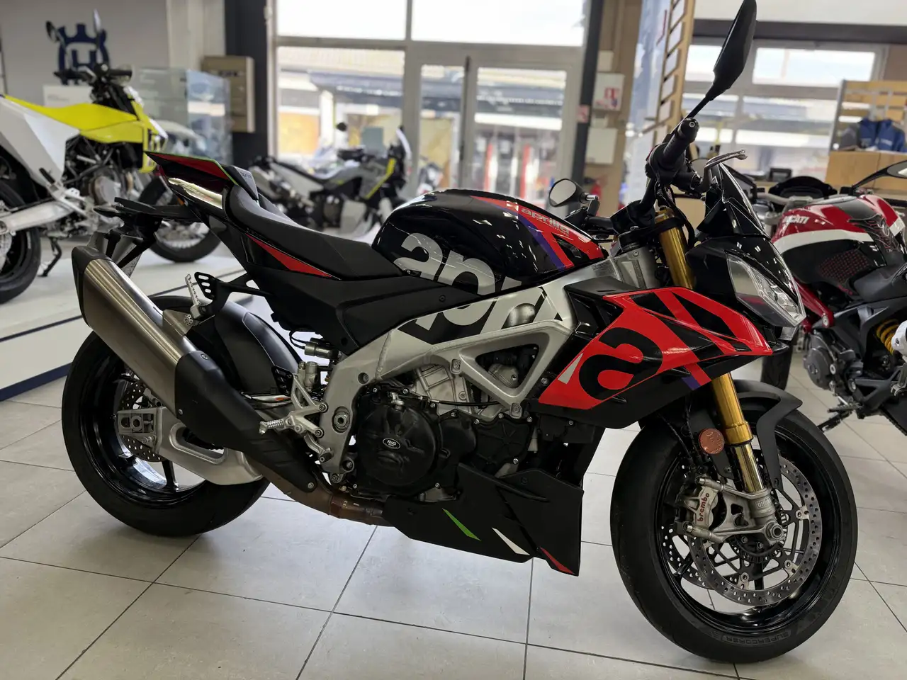Aprilia Tuono