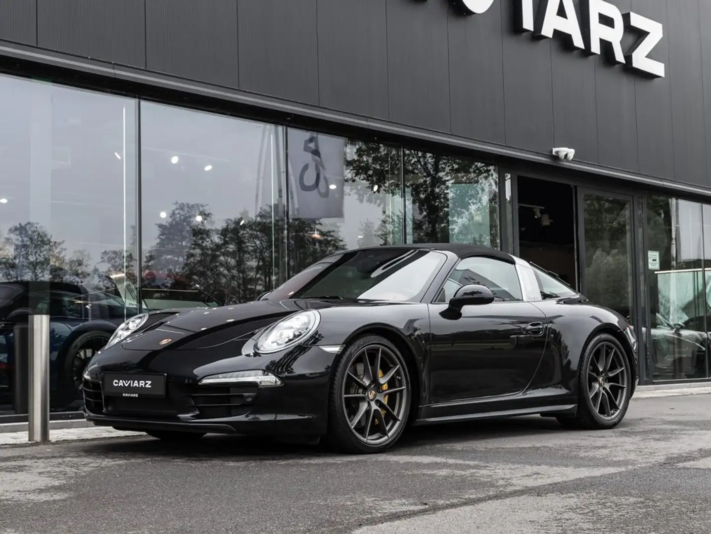 Porsche 991 TARGA 4 MANUAL/CHRONO/CERAMIC/PTV/PDLS+/KUIPST./.. Schwarz - 2