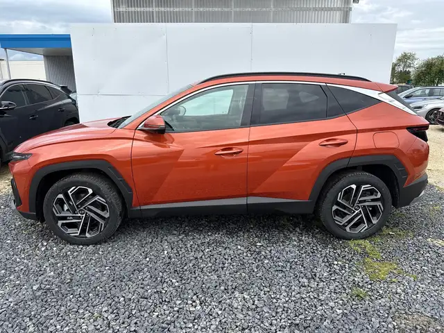 Hyundai Tucson view 3