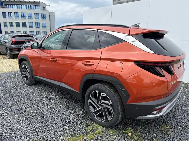 Hyundai Tucson view 4
