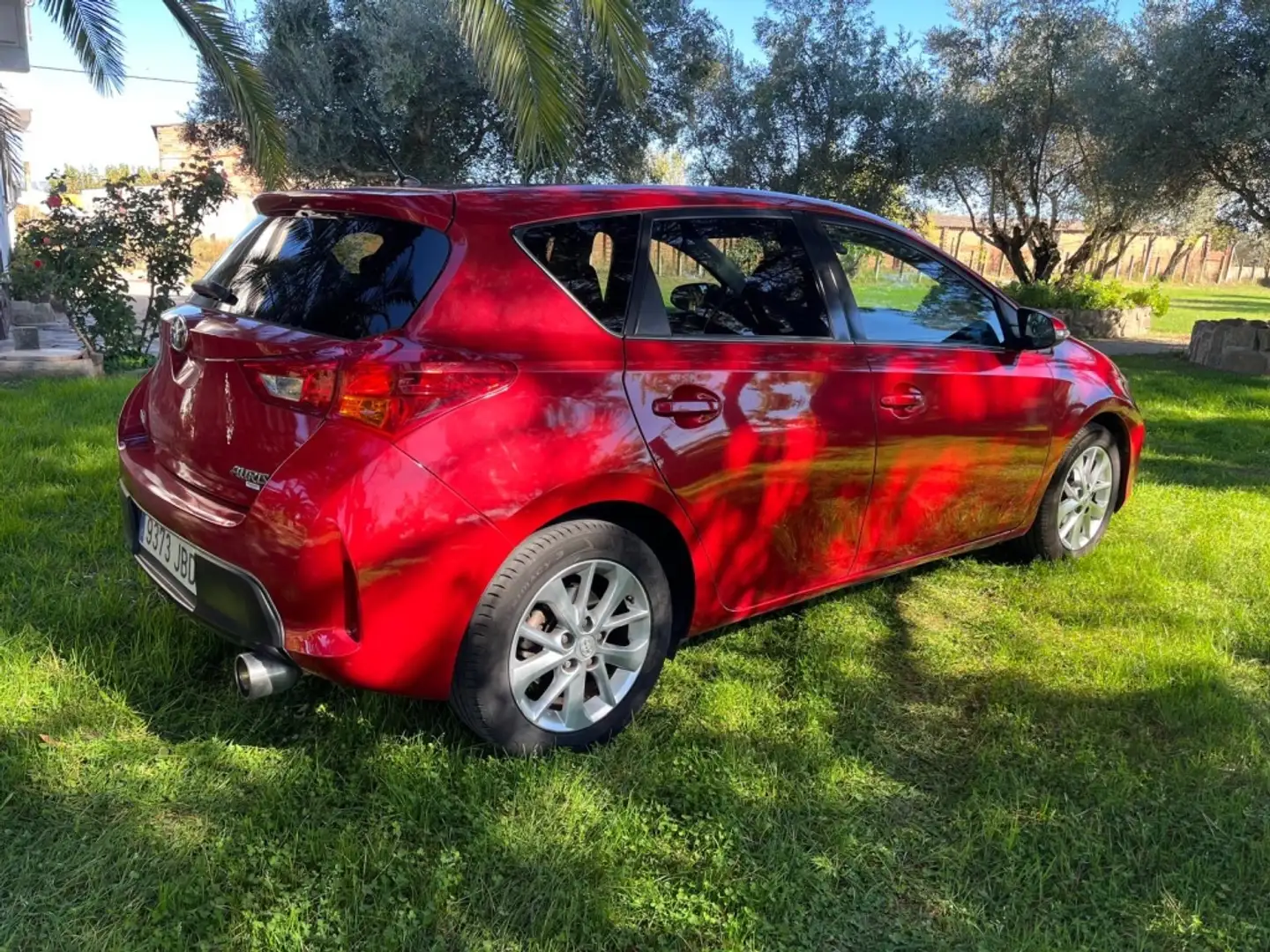 Toyota Auris Pequeño Automático de 5 Puertas Rosso - 1