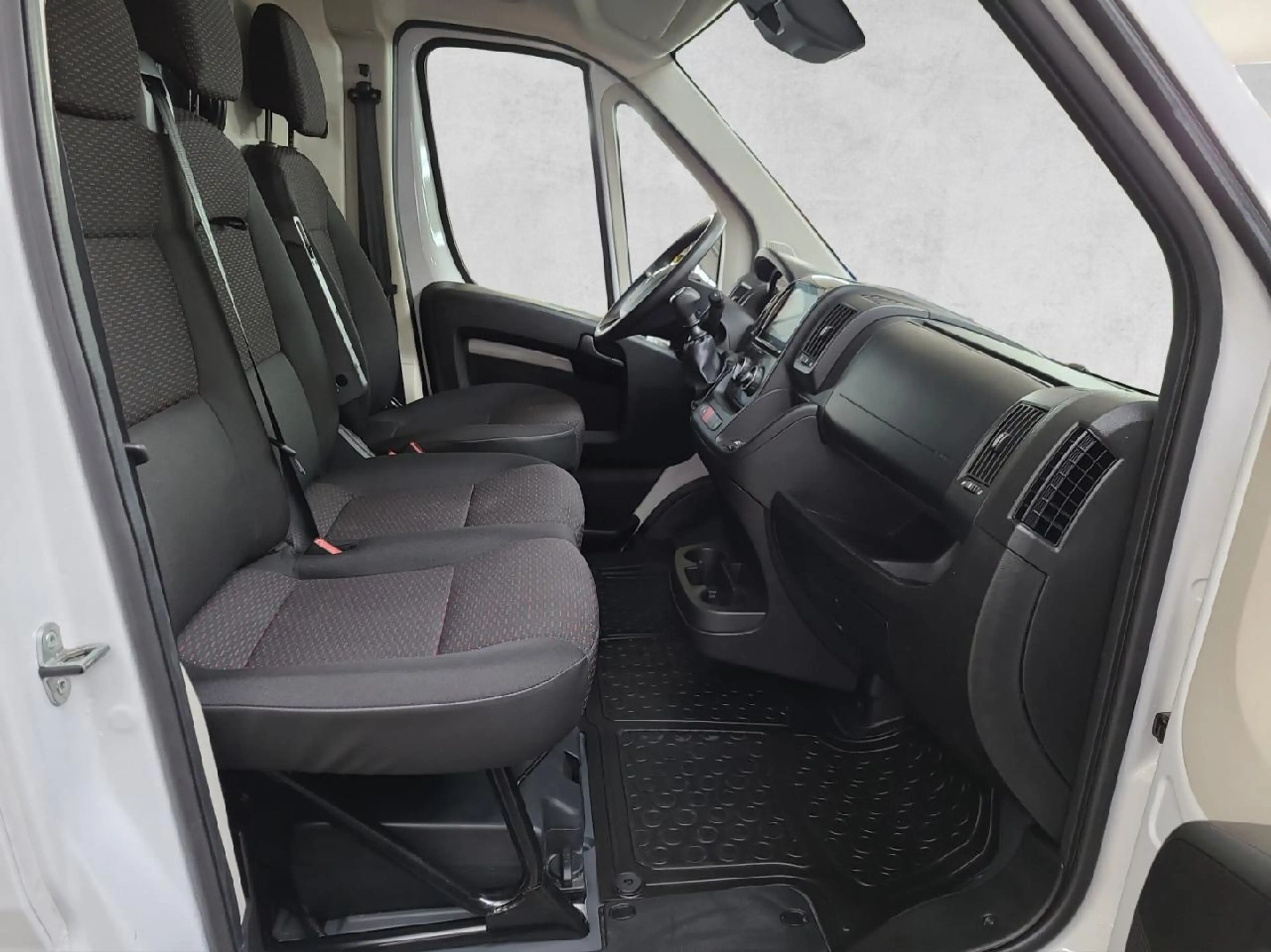 Opel Movano C Kasten L2H2 3,5t Edition 2.2D 6G — photo 10