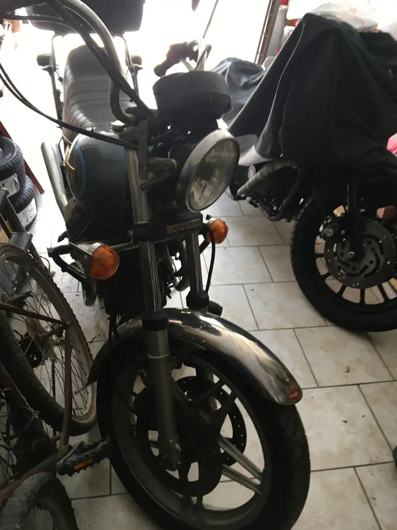 Moto Guzzi V 50 C - 1