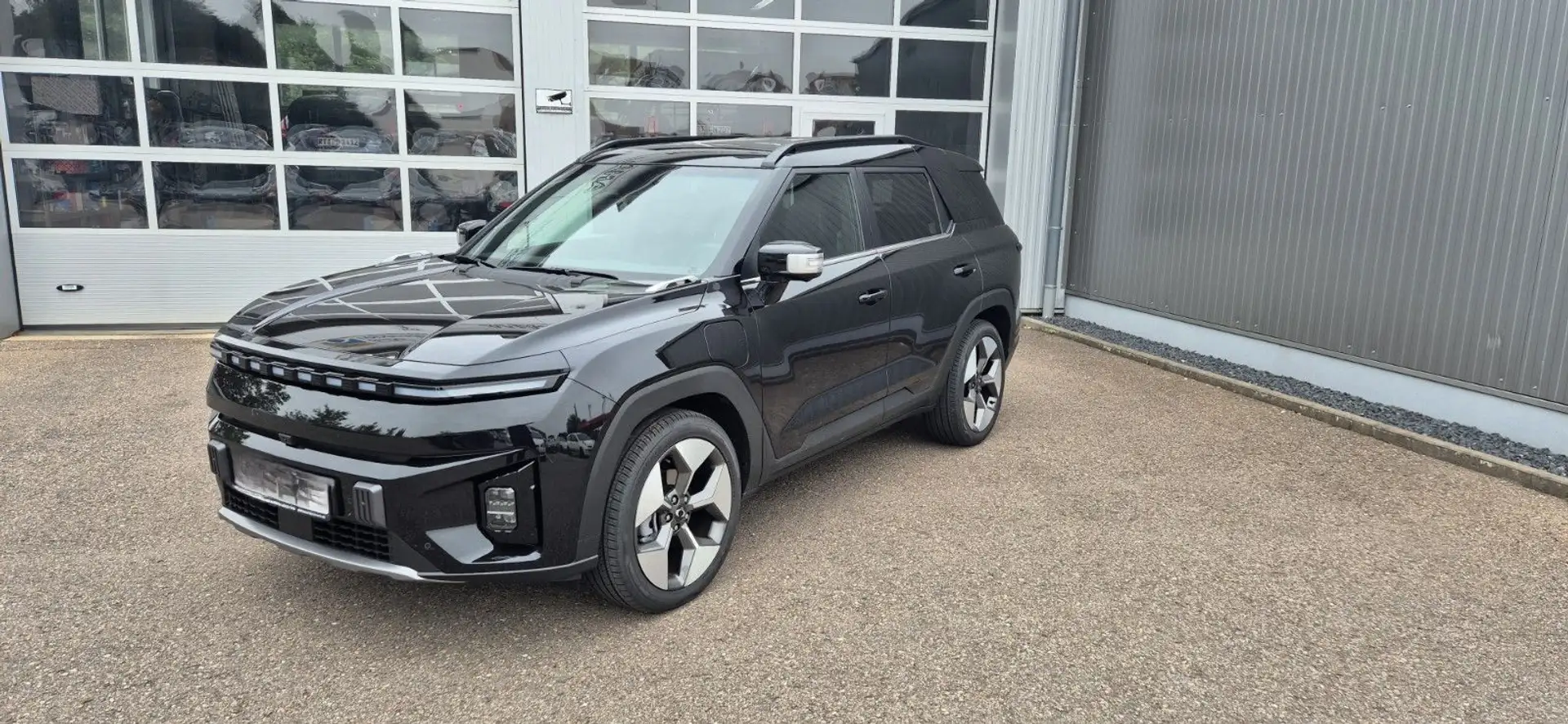 SsangYong Torres EVX Titanium Negru - 1