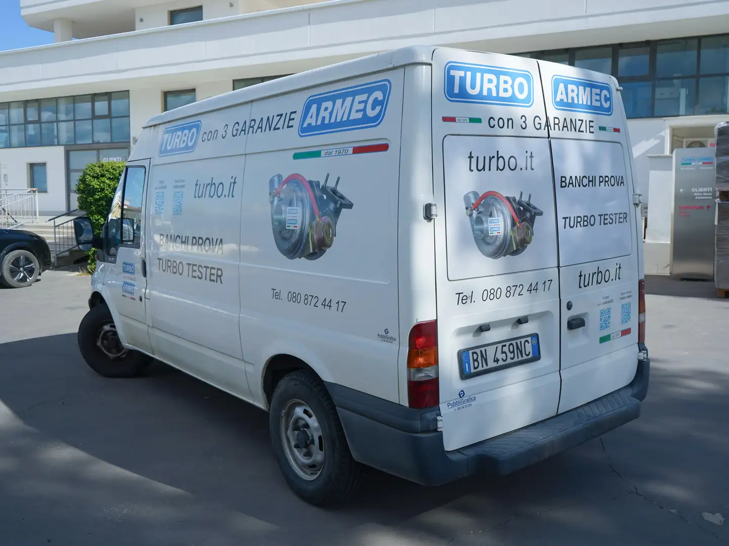 Ford Transit Белый - 1