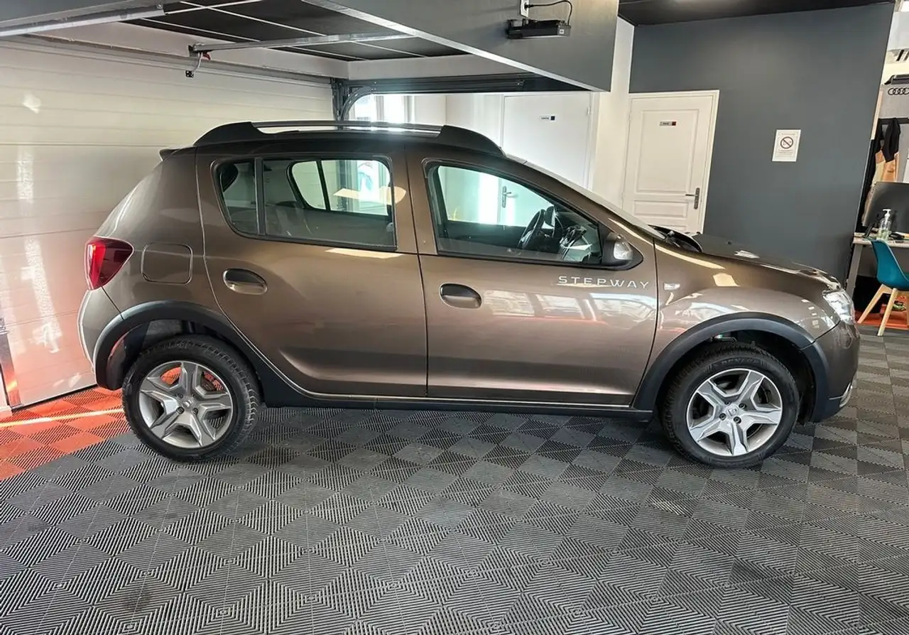 Dacia Sandero Sandero Stepway — photo 2