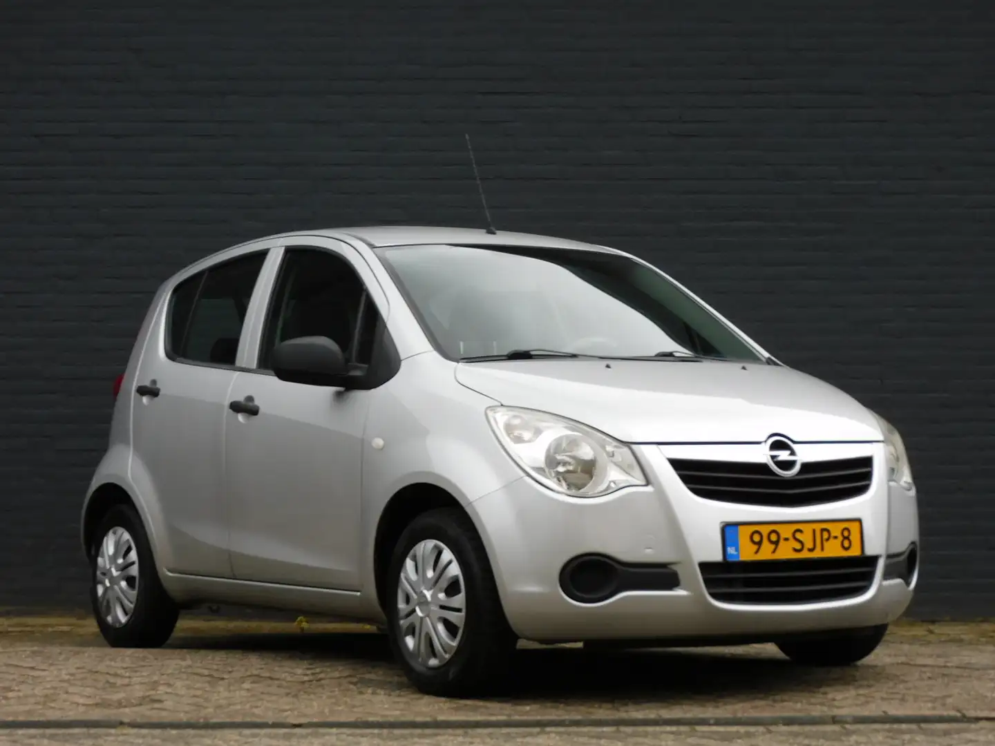 Opel Agila 1.0 Selection NETTE AUTO! 2e EIGENAAR! APK T/M 2-5 Grijs - 2