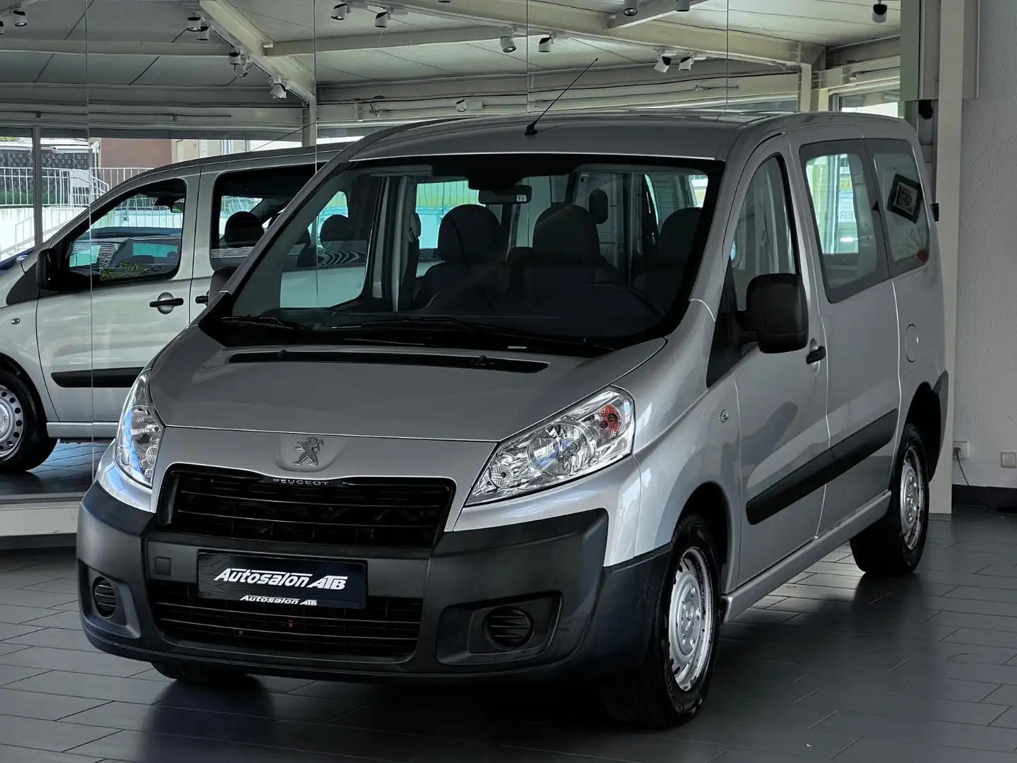 Peugeot Expert Kasten L1H1 Verglast Avantgarde Edition Silber - 2