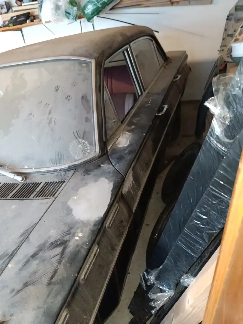 Buick Special Schwarz - 2