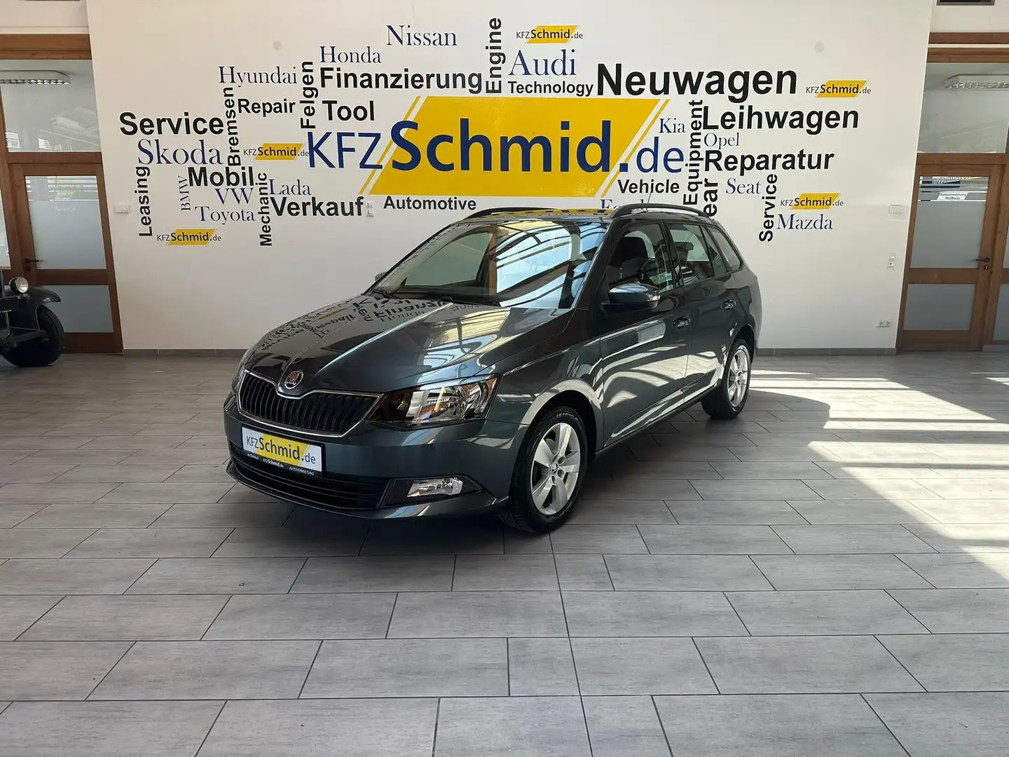 Skoda Fabia Combi 1.0 TSI Ambition Grau - 1