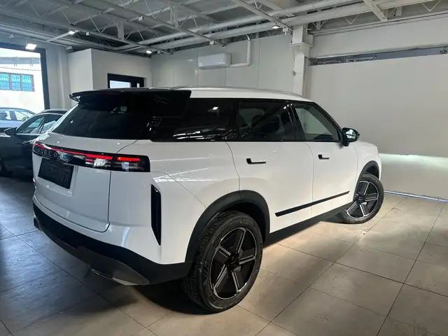 Jaecoo J7 view 4