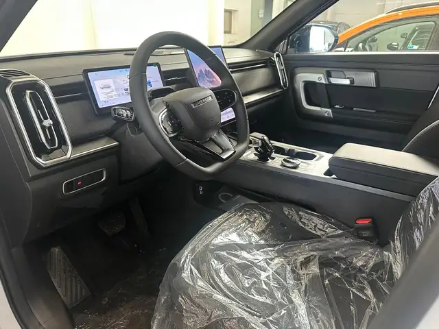 Jaecoo J7 view 8