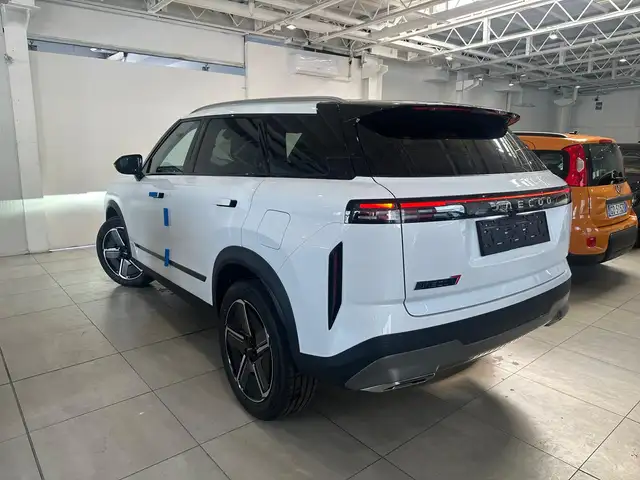 Jaecoo J7 view 3