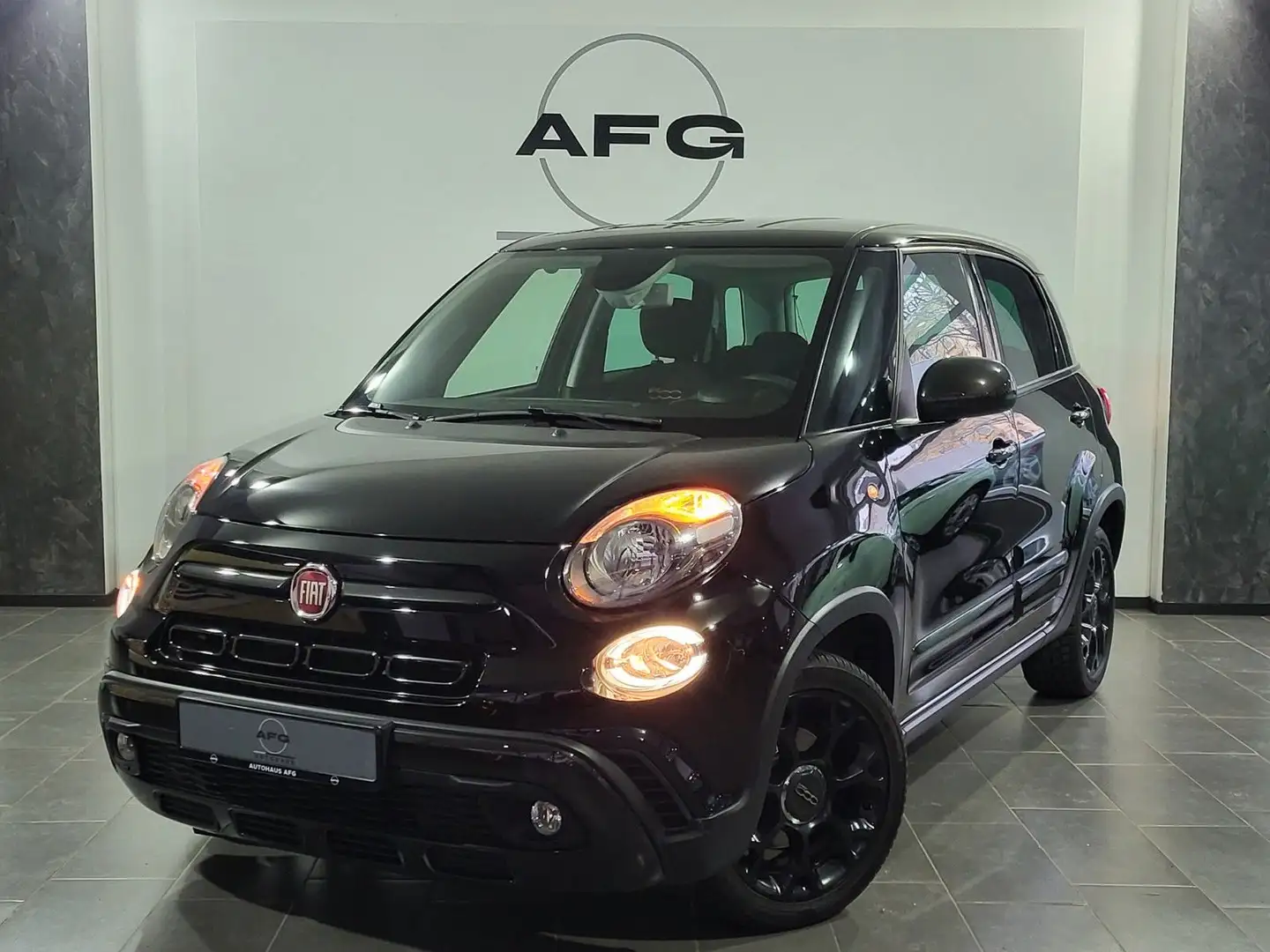 Fiat 500L *KAMERA*APPLE/ANDROID/CARPLAY Schwarz - 1
