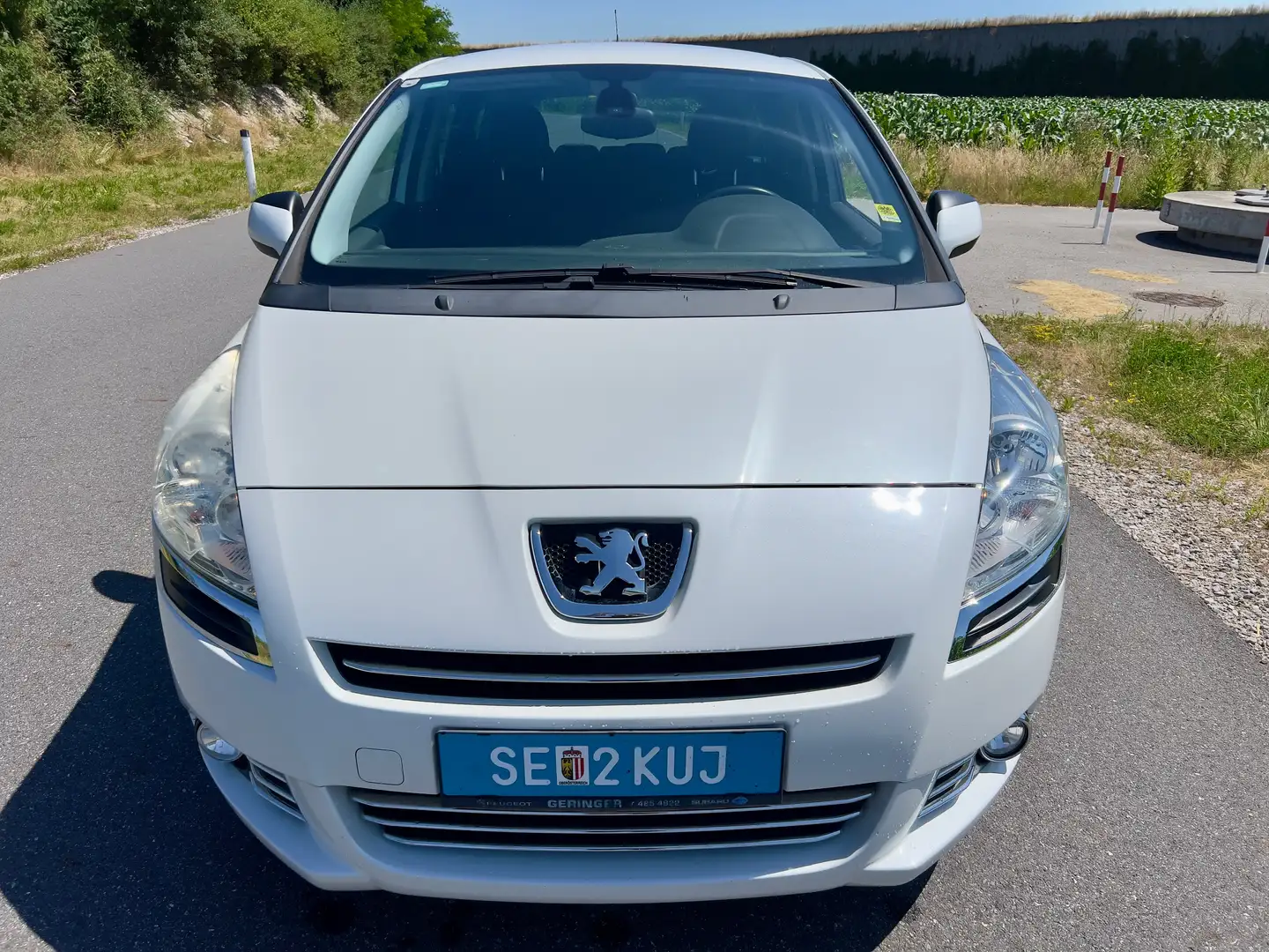 Peugeot 5008 Premium, Pickerl Neu! 8Fach-bereift Weiß - 2