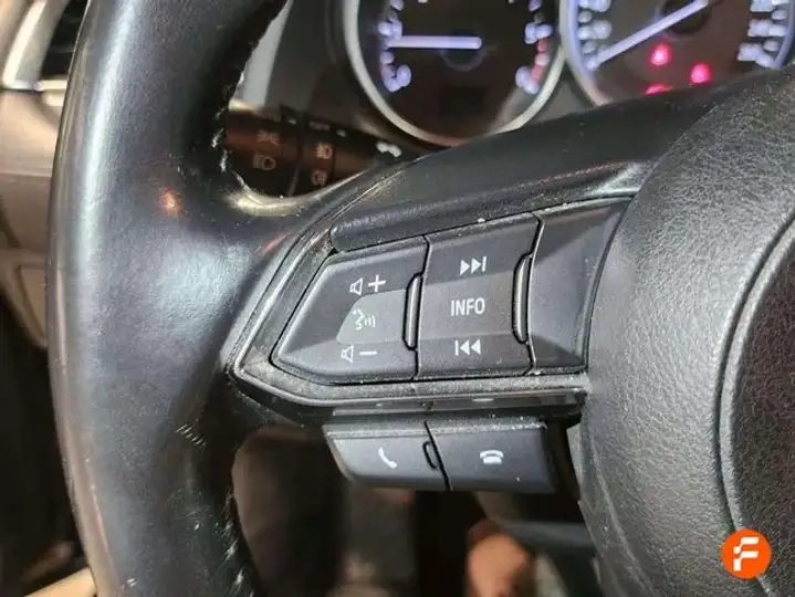 Mazda 2017, foto 12