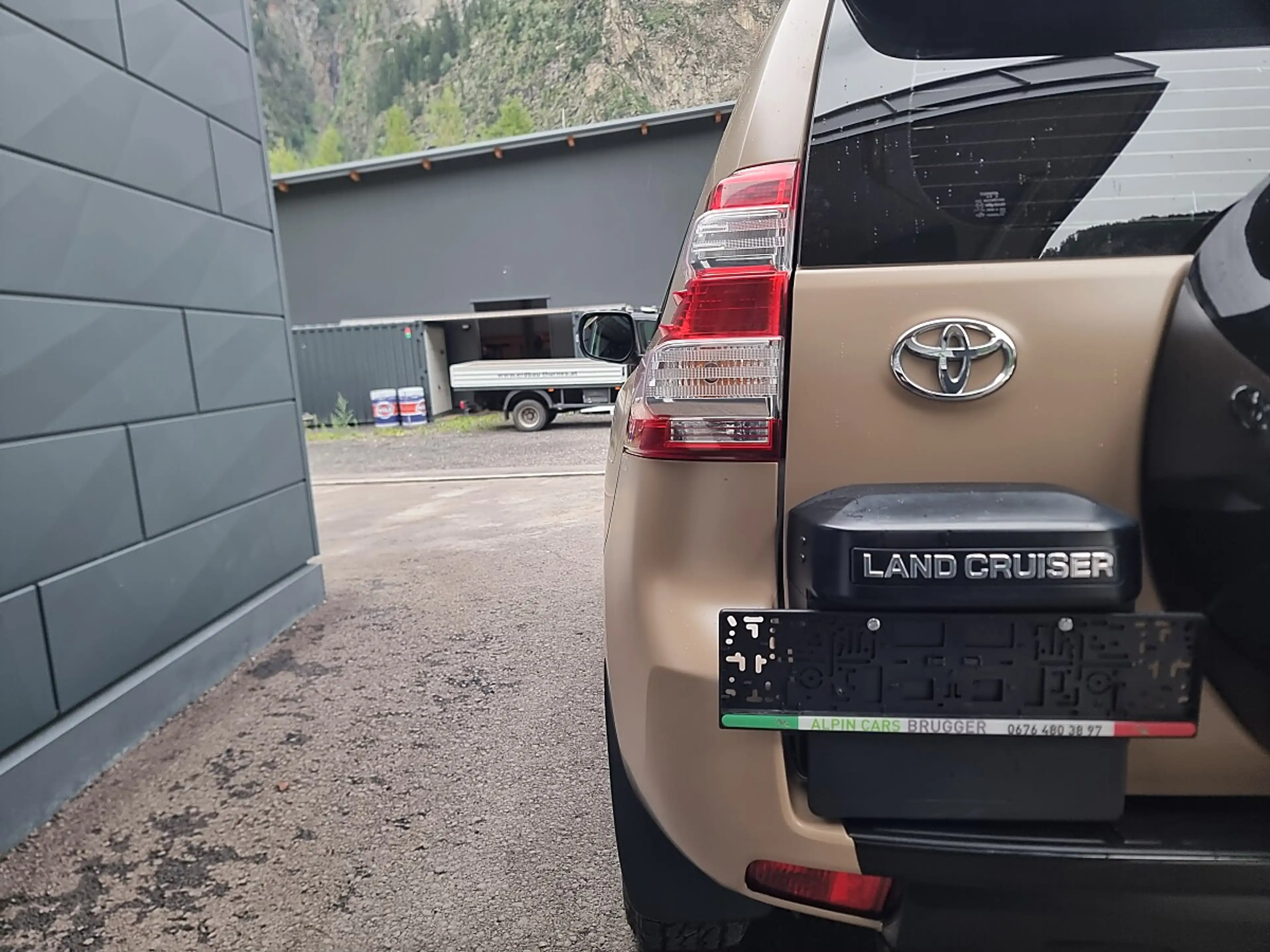 Toyota Land Cruiser Landcruiser 2,8 D-4D 4WD — photo 6