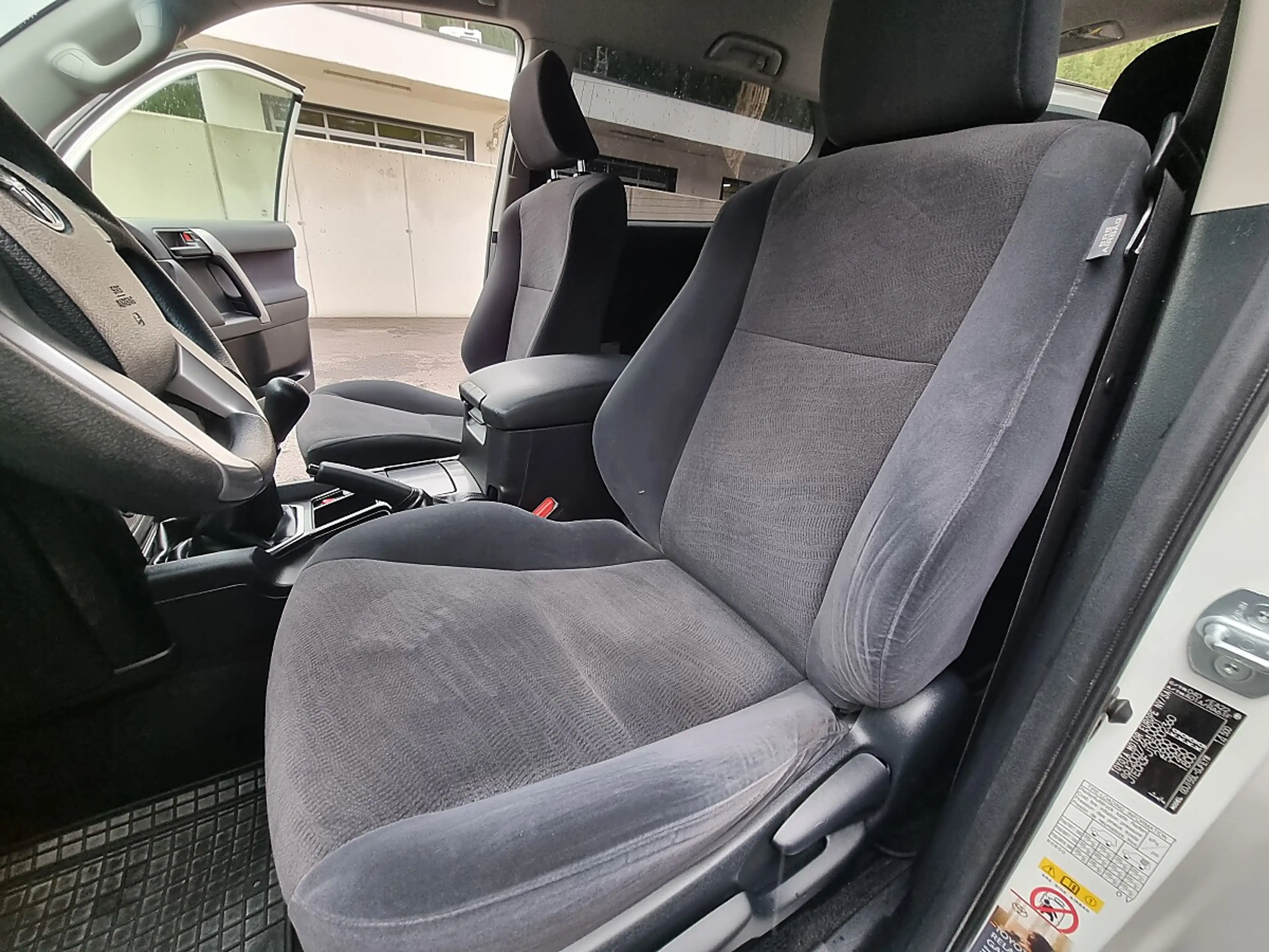 Toyota Land Cruiser Landcruiser 2,8 D-4D 4WD — photo 15