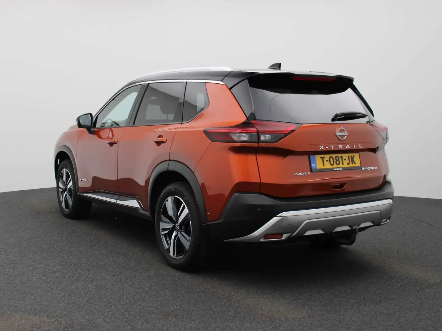 Nissan X-Trail 1.5 e-4orce Tekna 4WD 7p. | Panorama-dak | 360 Cam Oranje - 2