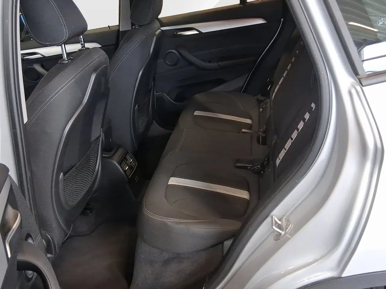 BMW X1 xDrive25e Advantage / AHK/ Businesspaket Navi/ Dri, миниатюра 13