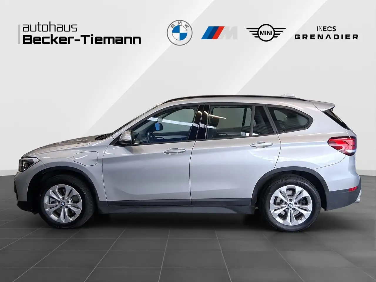 BMW X1 xDrive25e Advantage / AHK/ Businesspaket Navi/ Dri, миниатюра 3