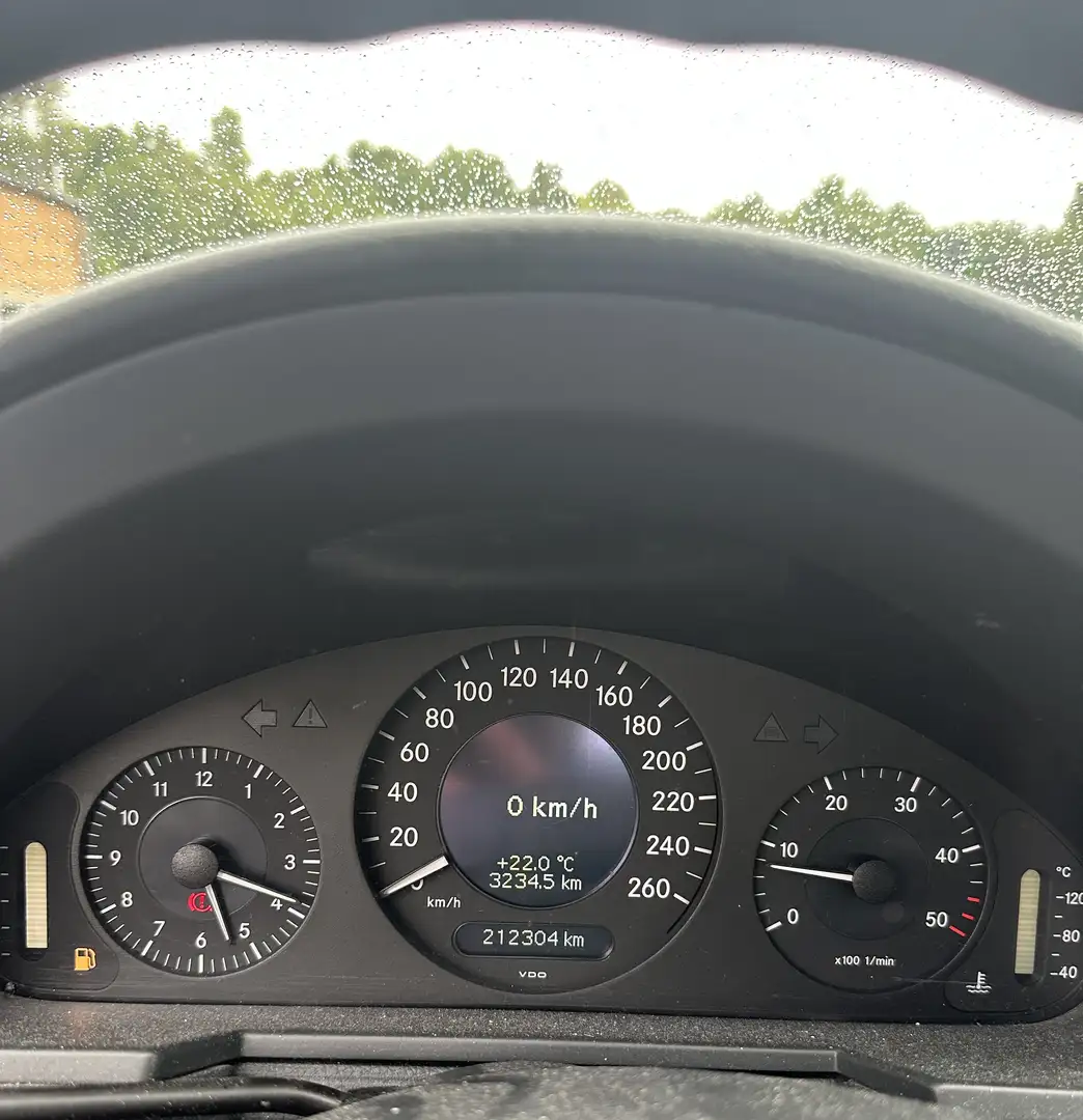 Mercedes-Benz E 220 CDI Classic - 2