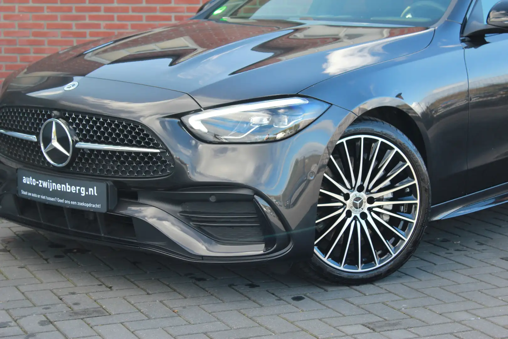 Mercedes-Benz C 180 AMG Line Pano | Distronic | Memory Grijs - 2
