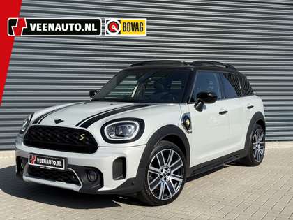 MINI Cooper S Countryman 2.0 E ALL4 MINI Yours Pano/Leder/stuurwarm/Camera