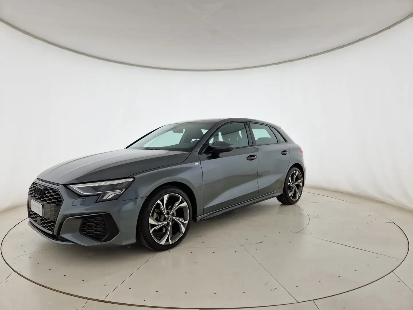 Audi A3 sportback 30 2.0 tdi s line edition s-tronic Grigio - 1