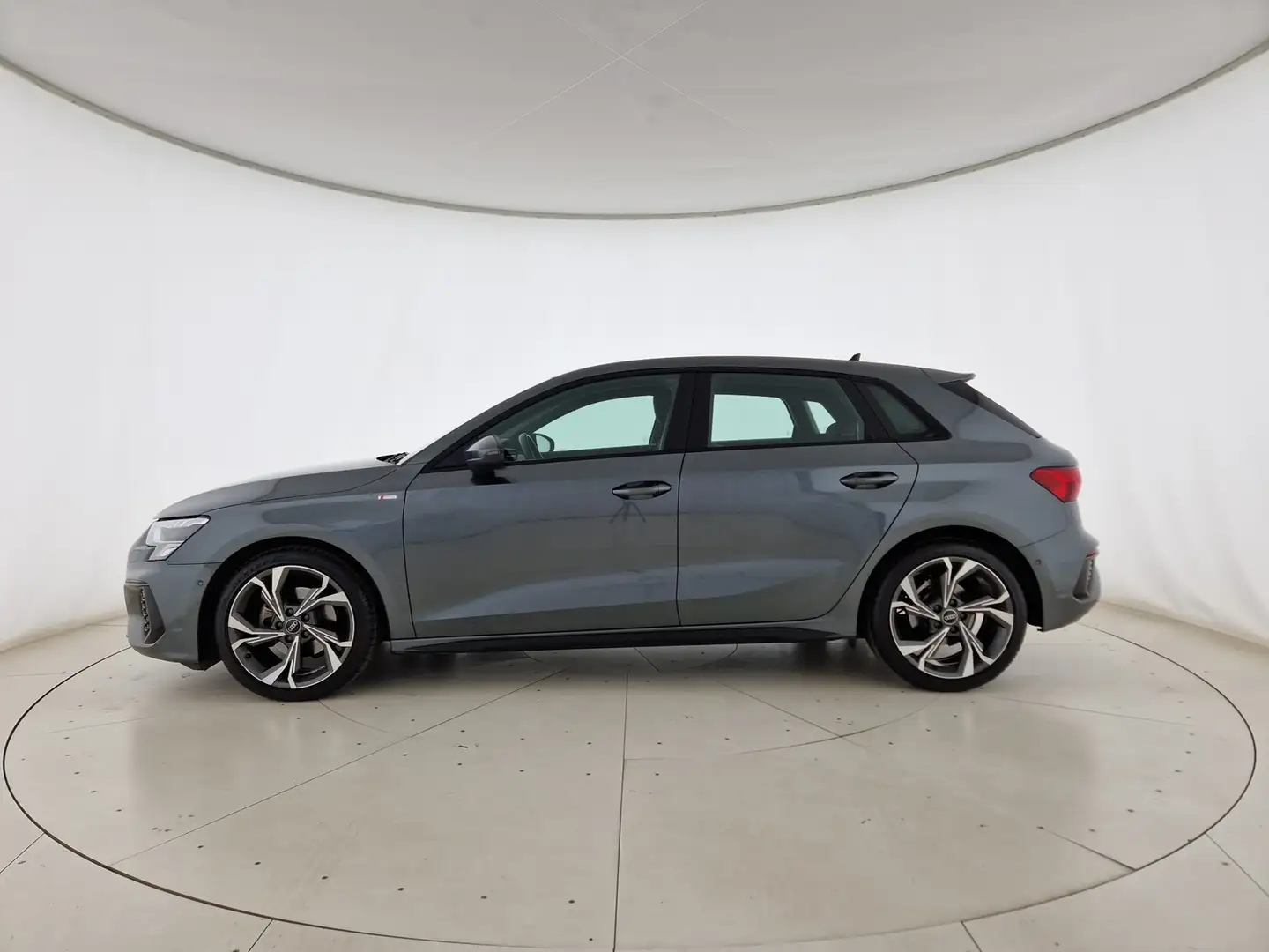 Audi A3 sportback 30 2.0 tdi s line edition s-tronic Grigio - 2