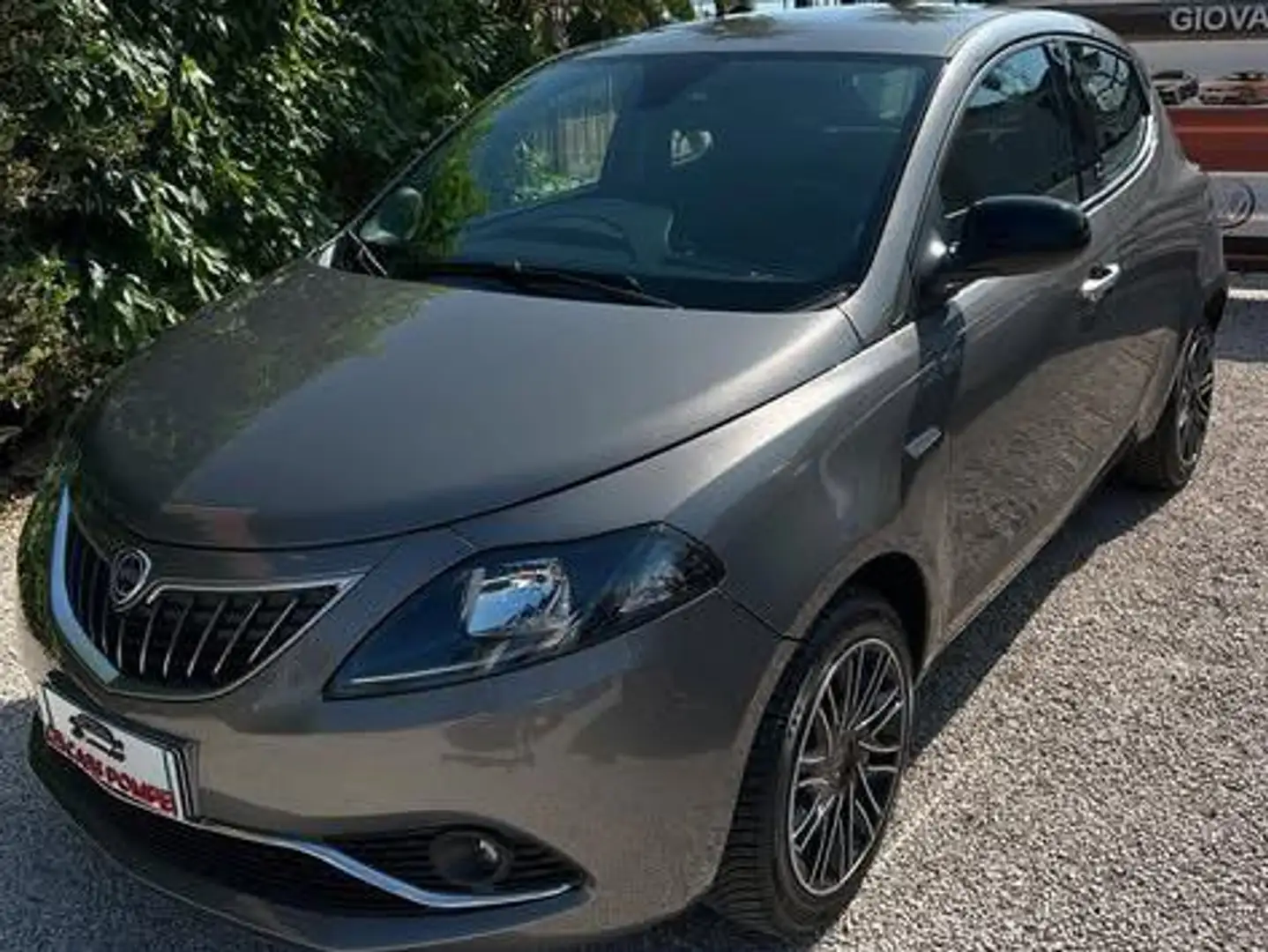 Lancia Ypsilon Ypsilon 1.0 firefly hybrid Gold s Gris - 1