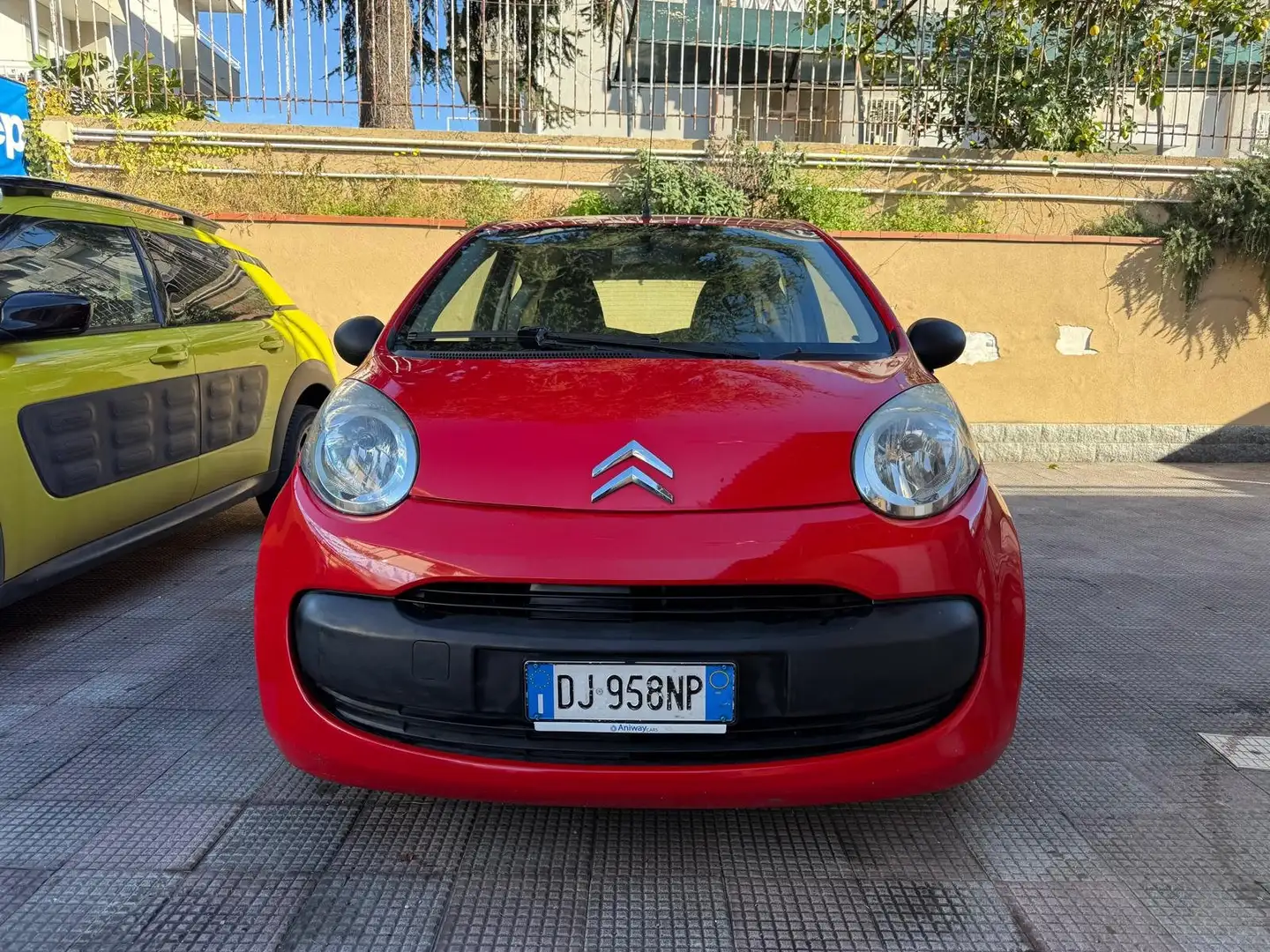 Citroen C1 C1 1.0 benzina 3 porte UNICO PROPRIETARIO Rosso - 2