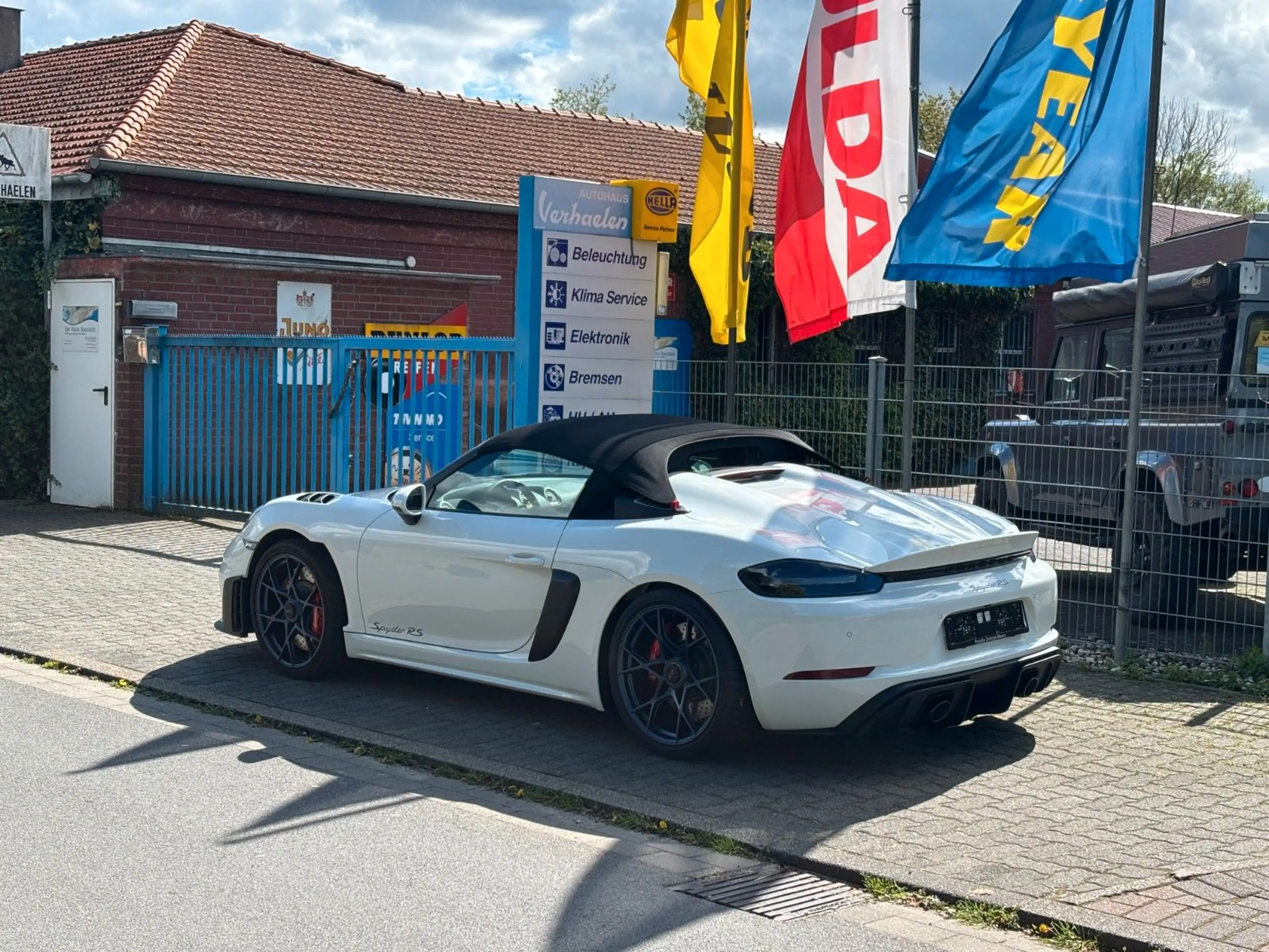Porsche Boxster — photo 7