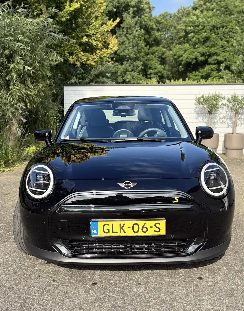 MINI Cooper SE 3-deurs Classic+Pakket M/ Panoramadak/Led/Head-Up Zwart - 2