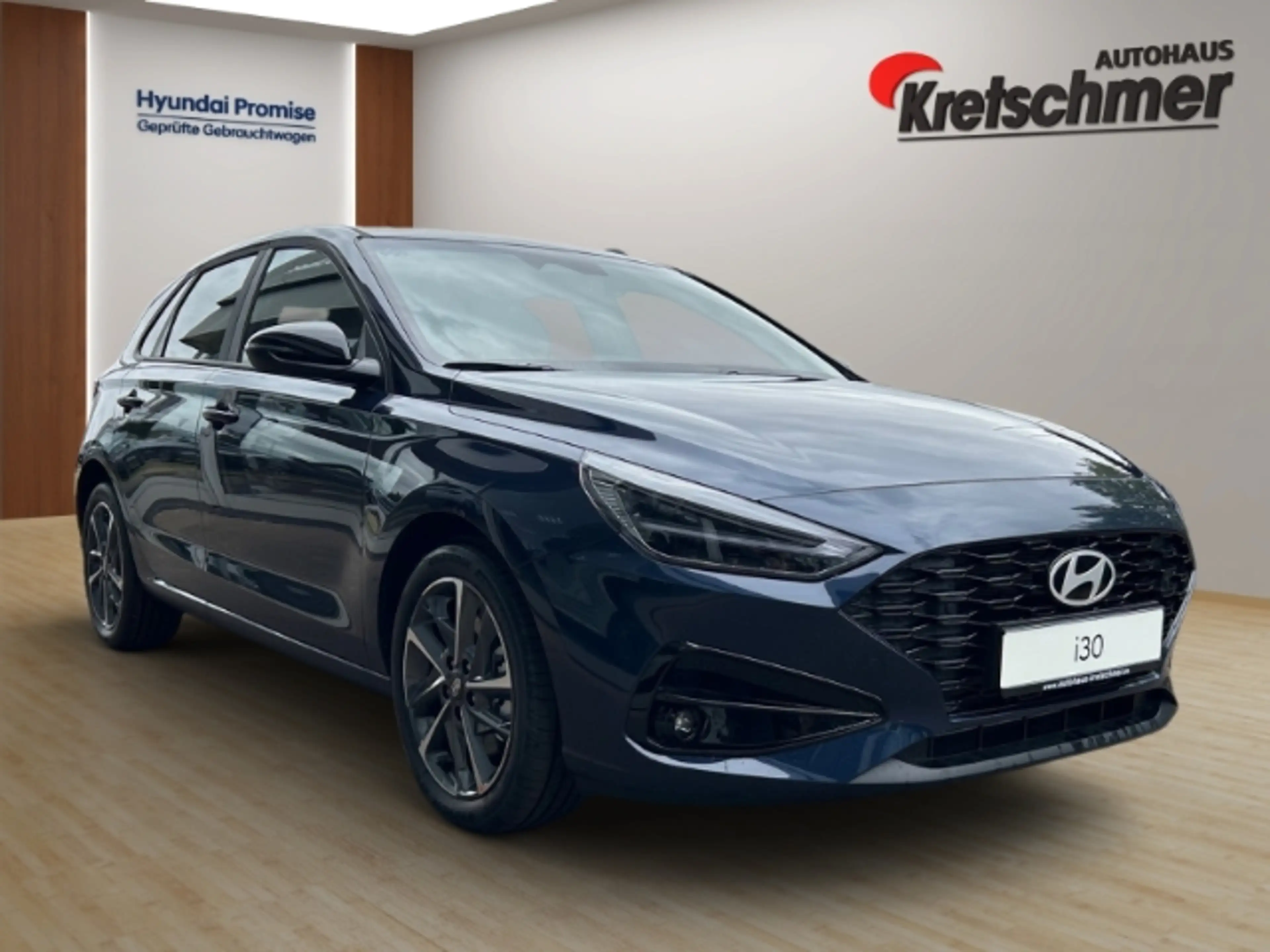 Hyundai i30 Trend 1.6 T-GDI 2WD AUTOMATIK*NAVI*LED*PDC*RFK — photo 2