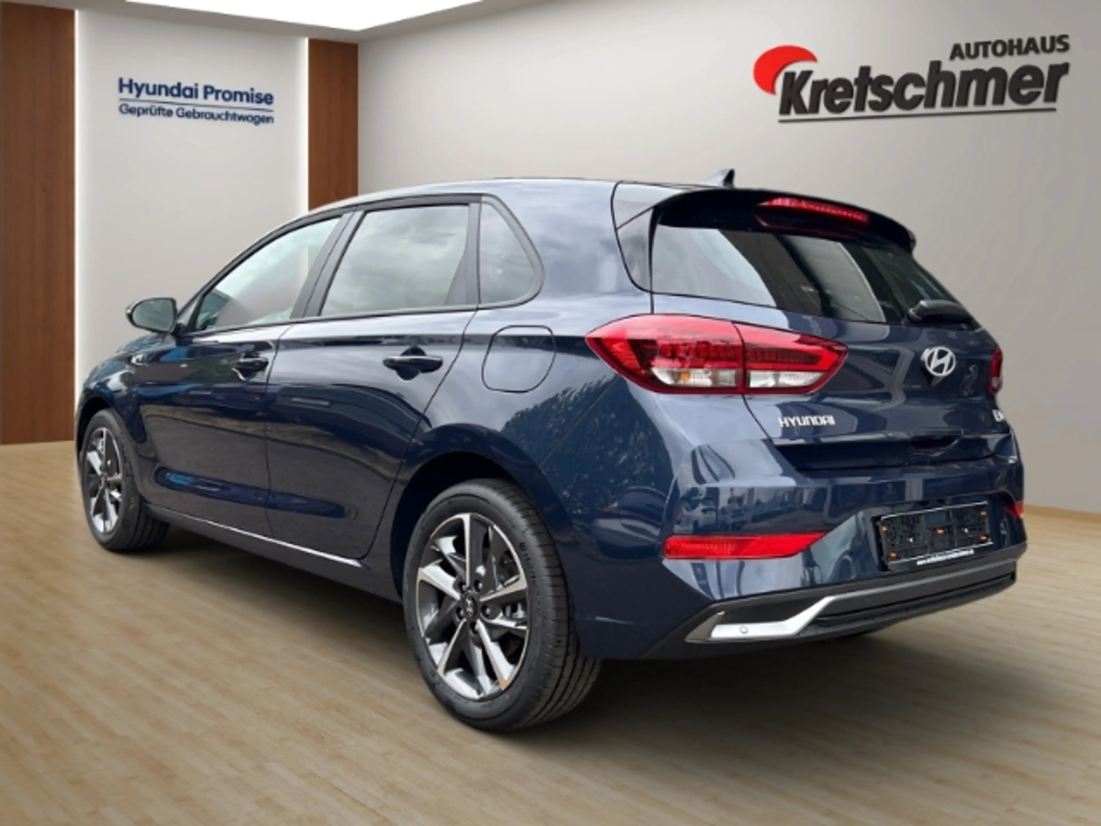 Hyundai i30 Trend 1.6 T-GDI 2WD AUTOMATIK*NAVI*LED*PDC*RFK — photo 4