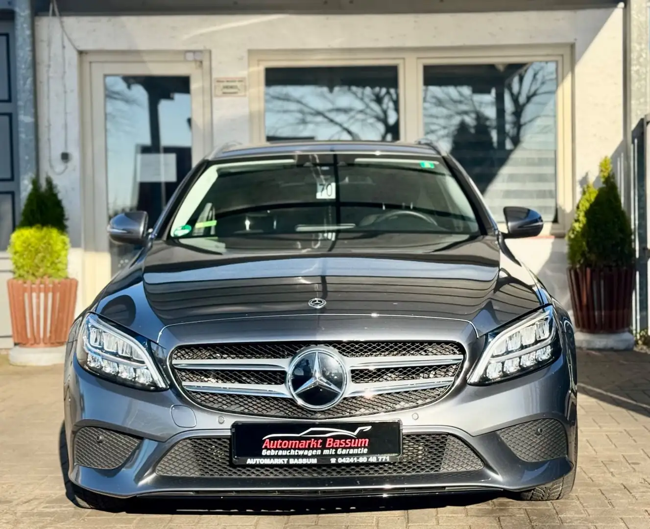Mercedes-Benz C 200 T Avantgarde Digi.Tacho | LED |RKam | Navi Grau - 1