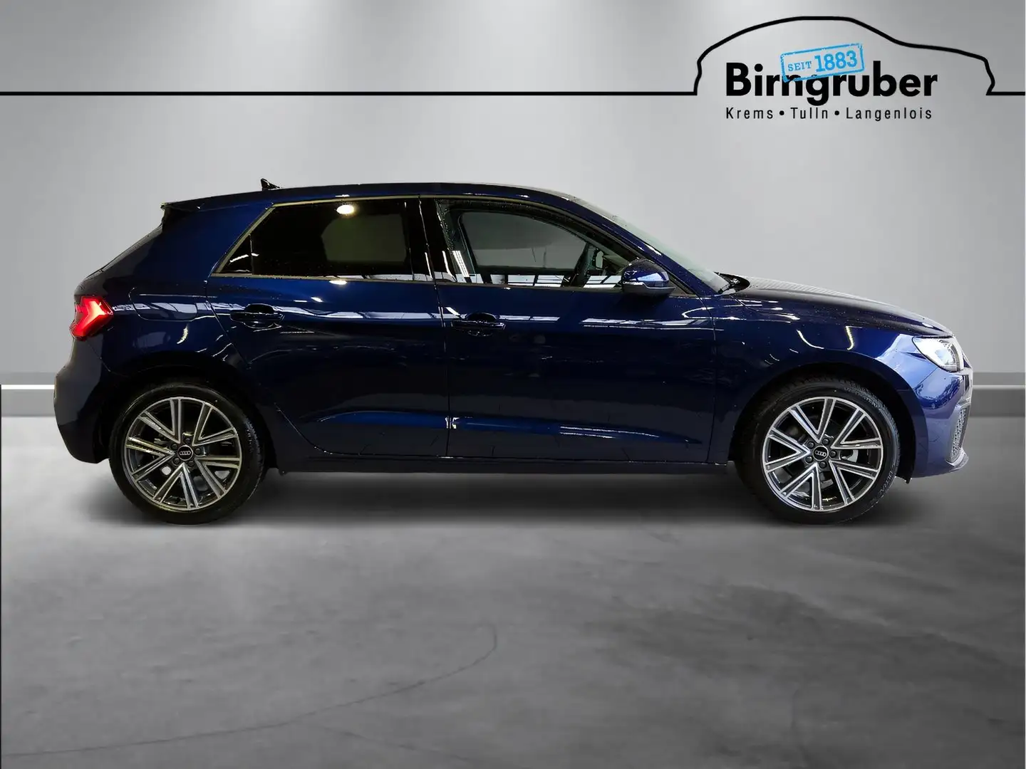 Audi A1 30 TFSI intense Blau - 2