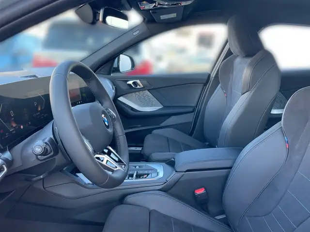 BMW 1 Series view 7