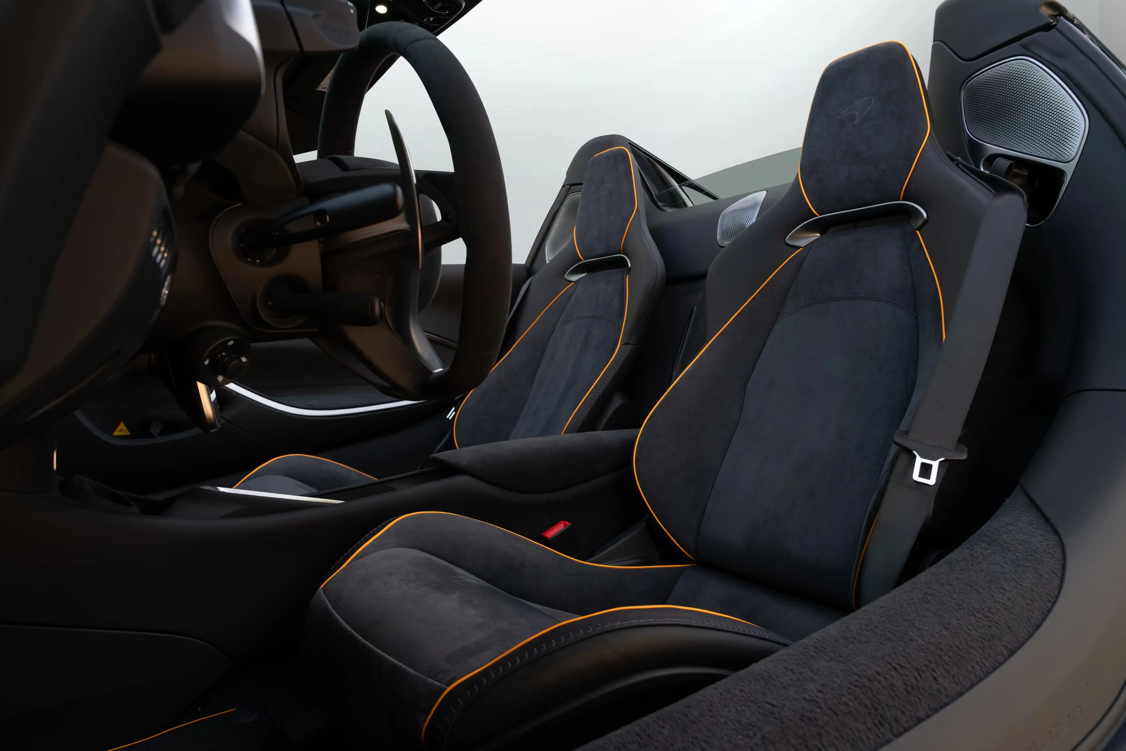 McLaren Artura Spider I MSO Bespoke Paint I Sports Exhaust — photo 12