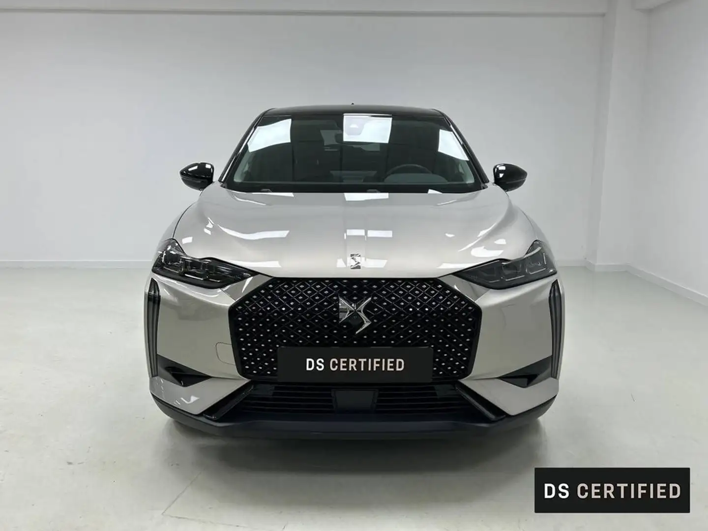 DS Automobiles DS 3 Hybrid 100kw Auto.Ant.de Saint Exupéry Antoine De Gris - 2