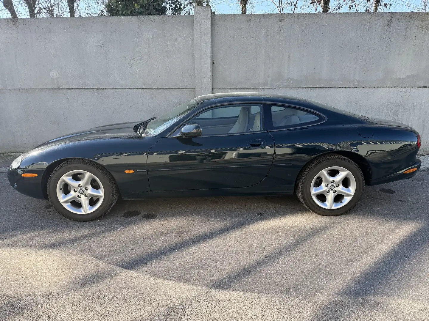 Jaguar XK8 Coupe 4.0 ASI Grün - 2