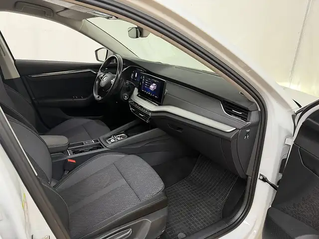 Skoda Octavia view 6